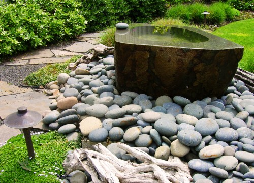 https://www.stangelandlandscape.com/wp-content/uploads/2014/08/Fountain-Pond-1-1000x600.jpg